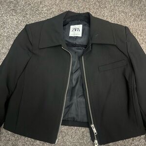 Zara Black Zippered Jacket